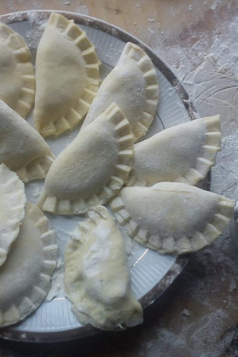 Ciasto na pierogi – przepis podstawowy.