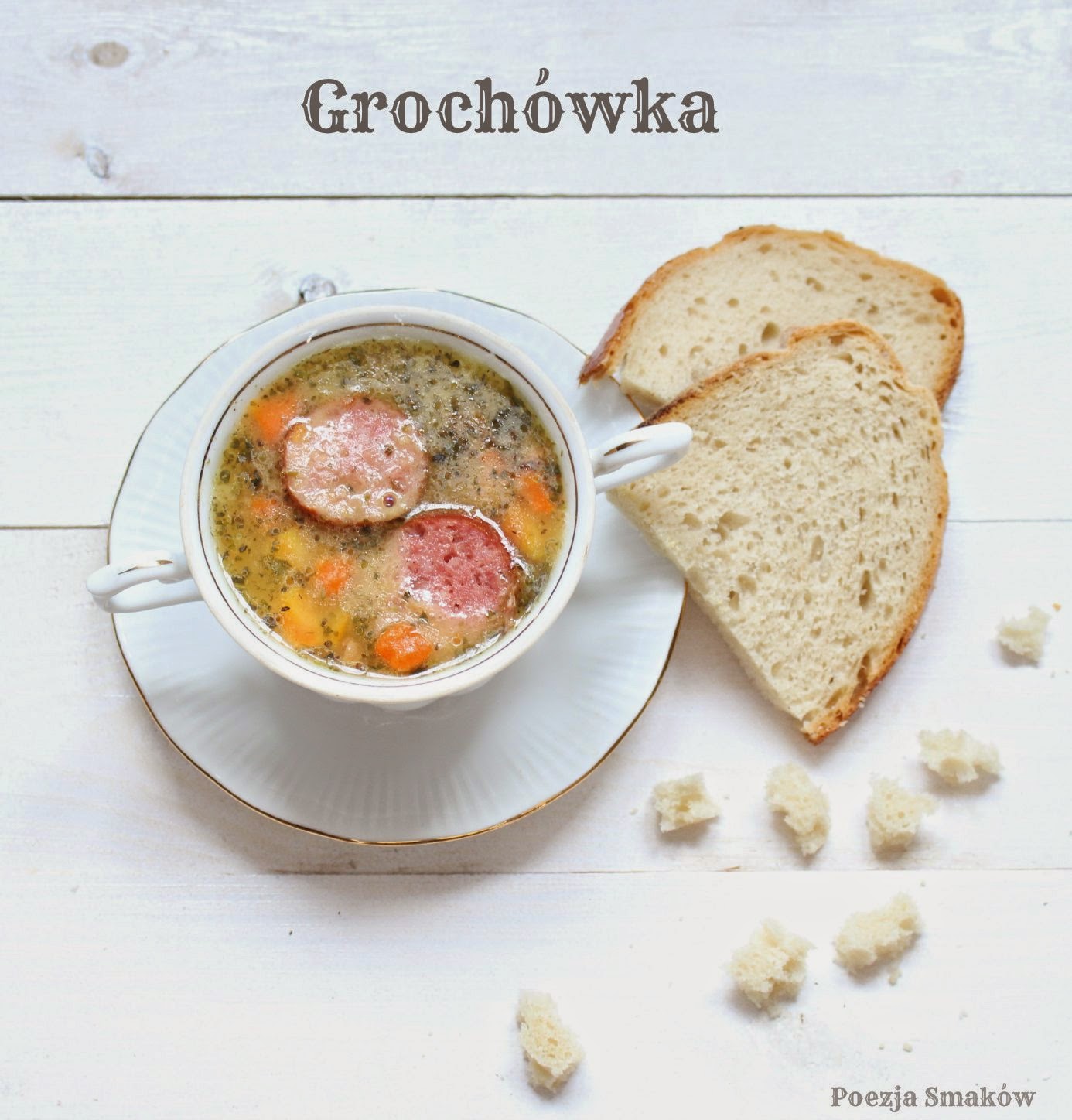 Tradycyjna zupa grochowa z grochu łuskanego – grochówka.