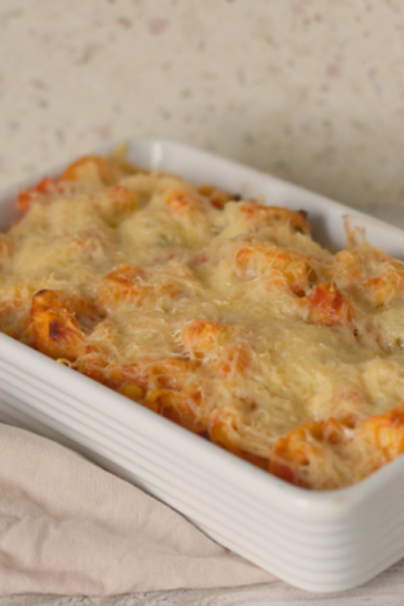 Zapiekanka z tortellini.