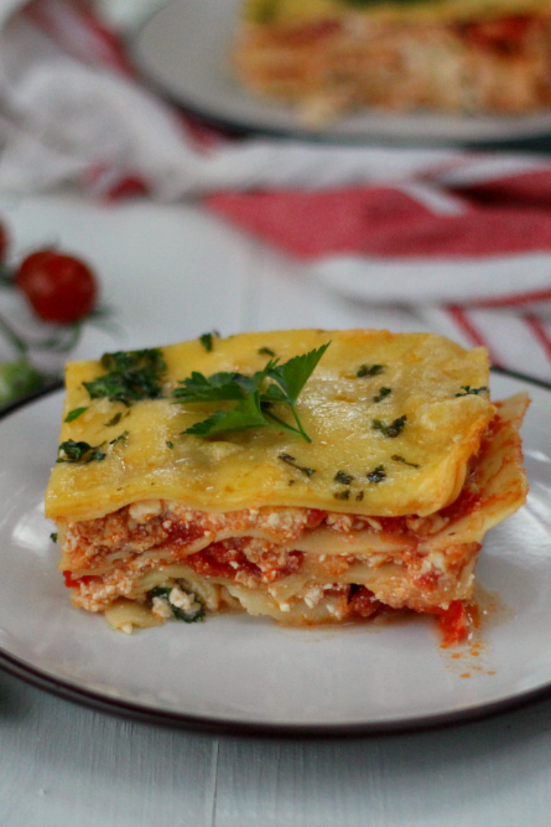 Lasagne z kurczakiem i trzema serami.
