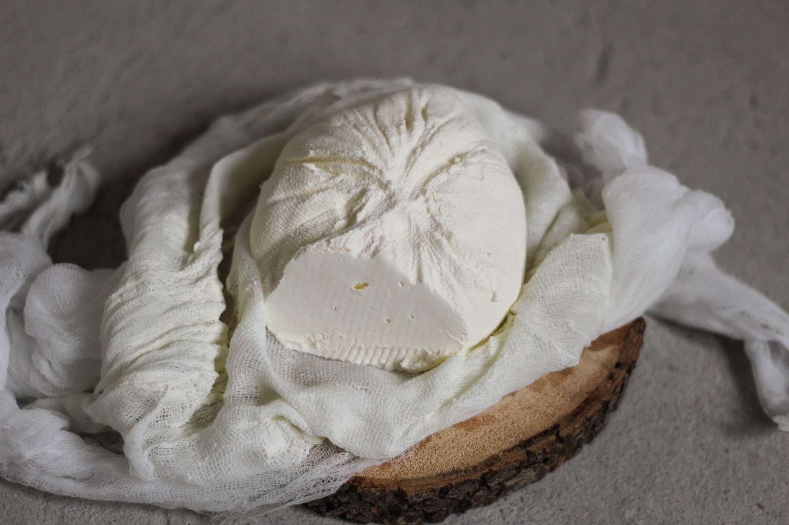 Najłatwiejszy ser na świecie. Ser z jogurtu greckiego – Labneh.