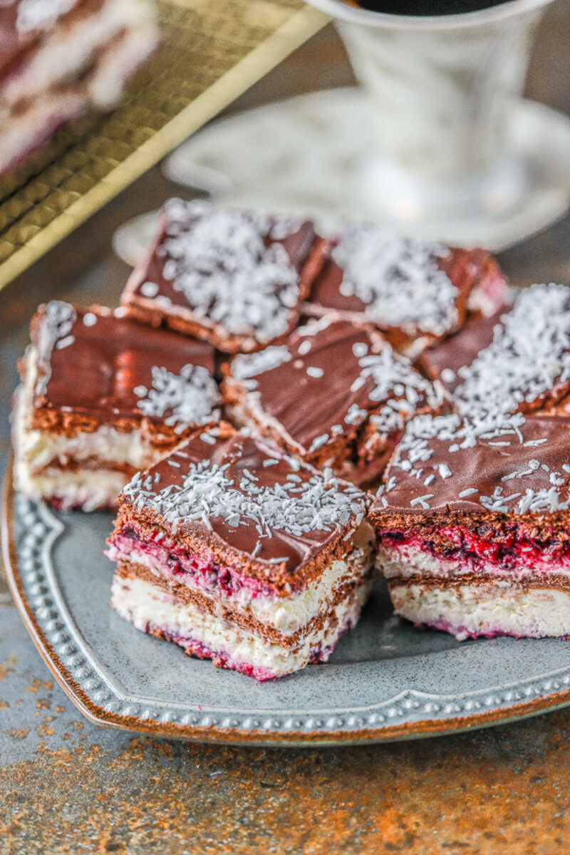 Ciasto zebra bez pieczenia na herbatnikach